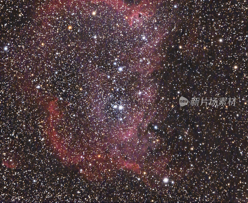 仙后座的灵魂星云(IC 1848)